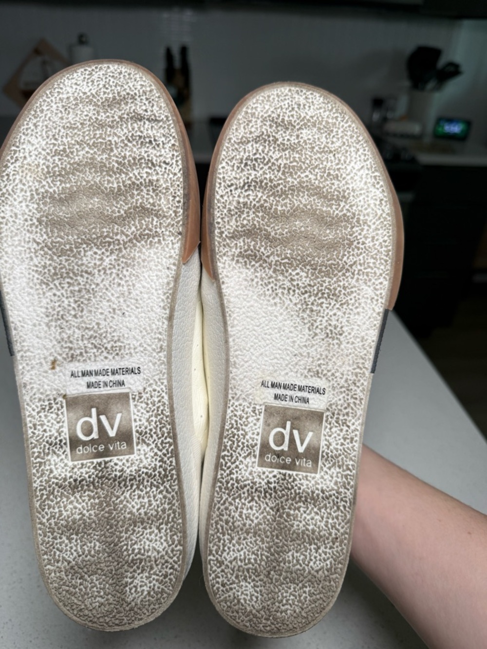 DV by Dolce Vita Hook Casual Sneakers - Picture 3 of 4